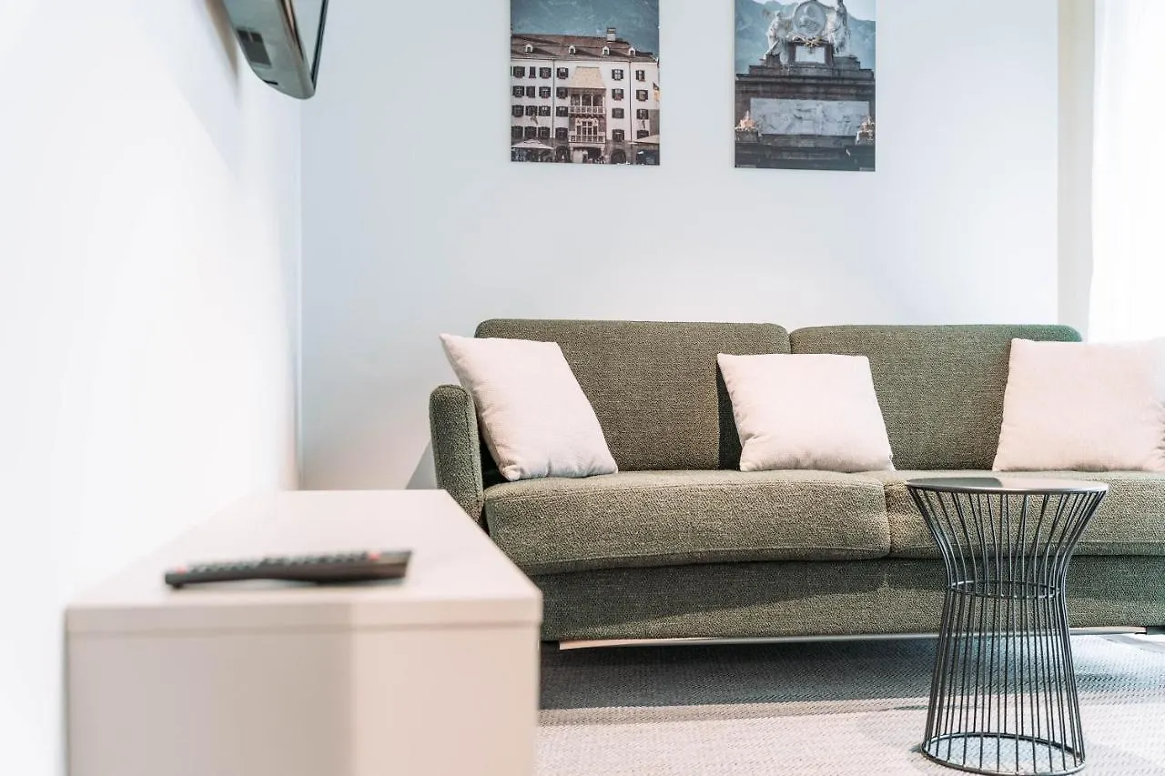 Blackhome Innsbruck City South I Contactless Check-In Áustria